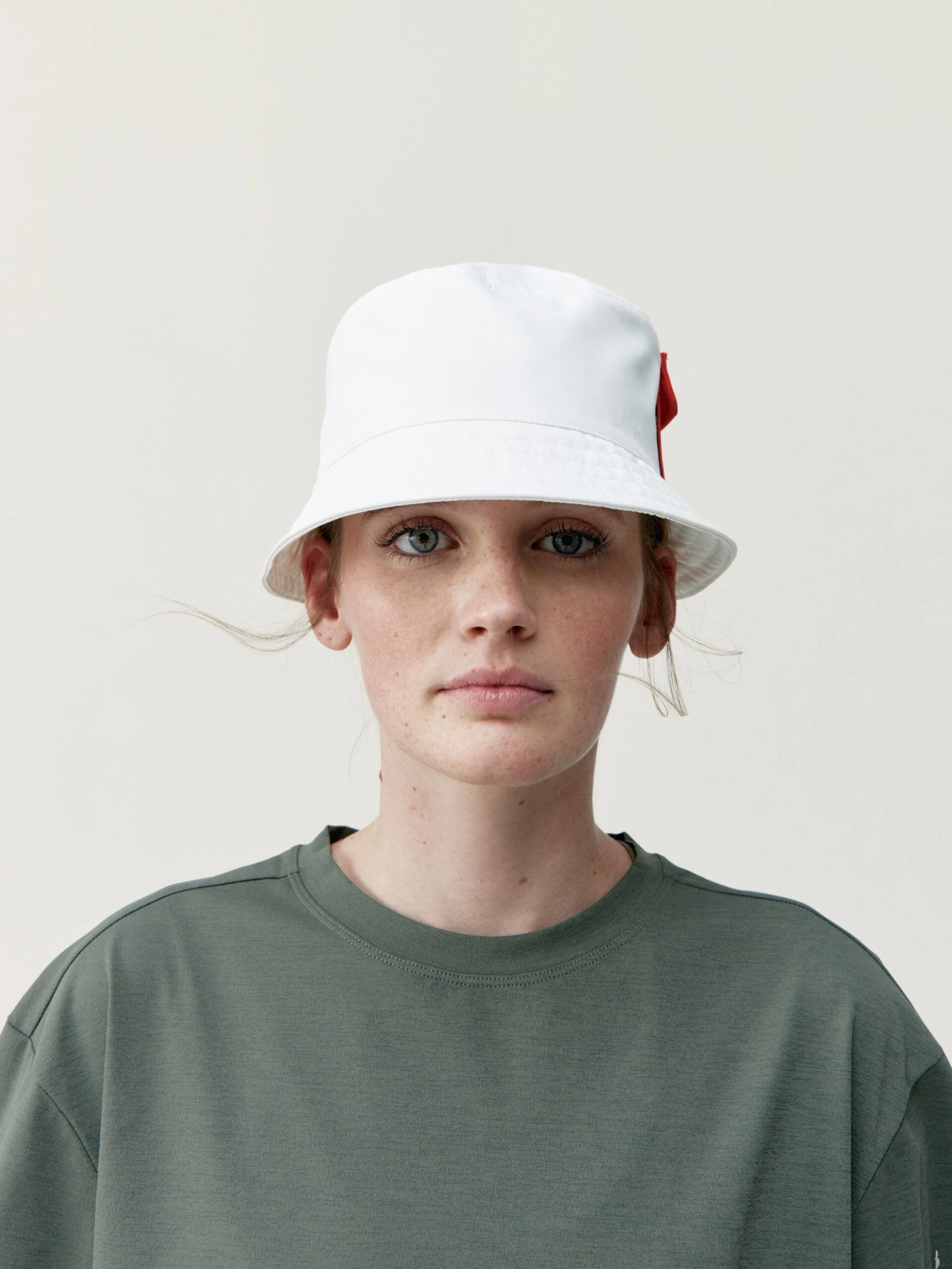 Born Living Yoga Bucket Sun Coral Bright - Imagen 6