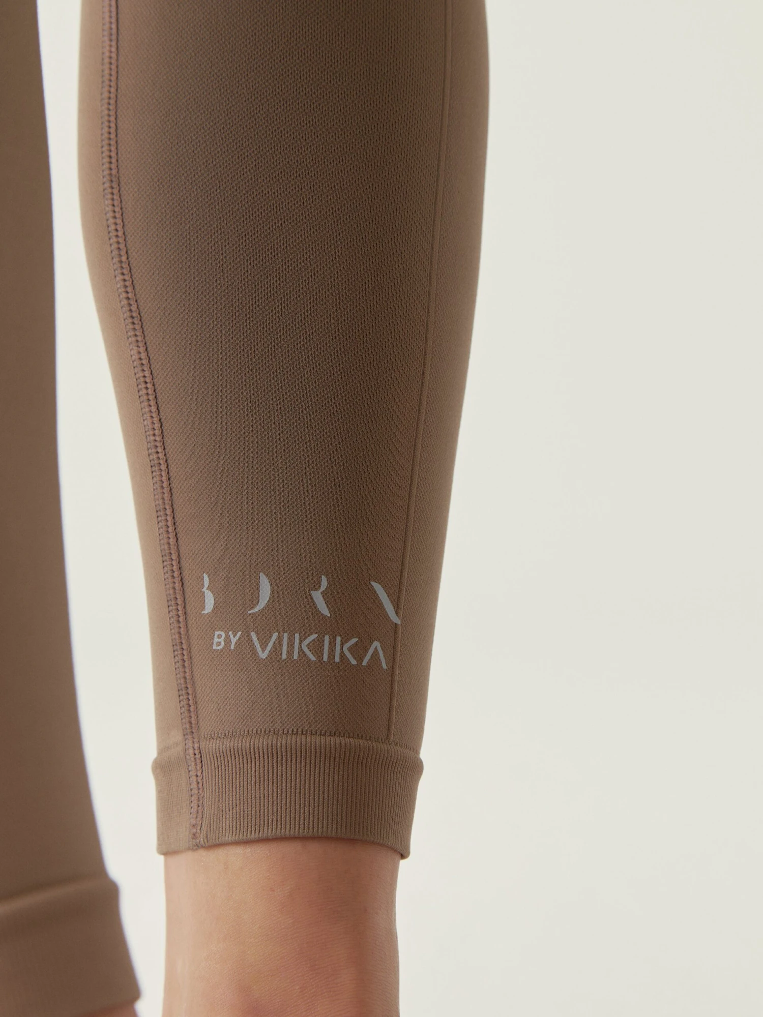 Born Living Yoga Legging Smart Chia - Imagen 3