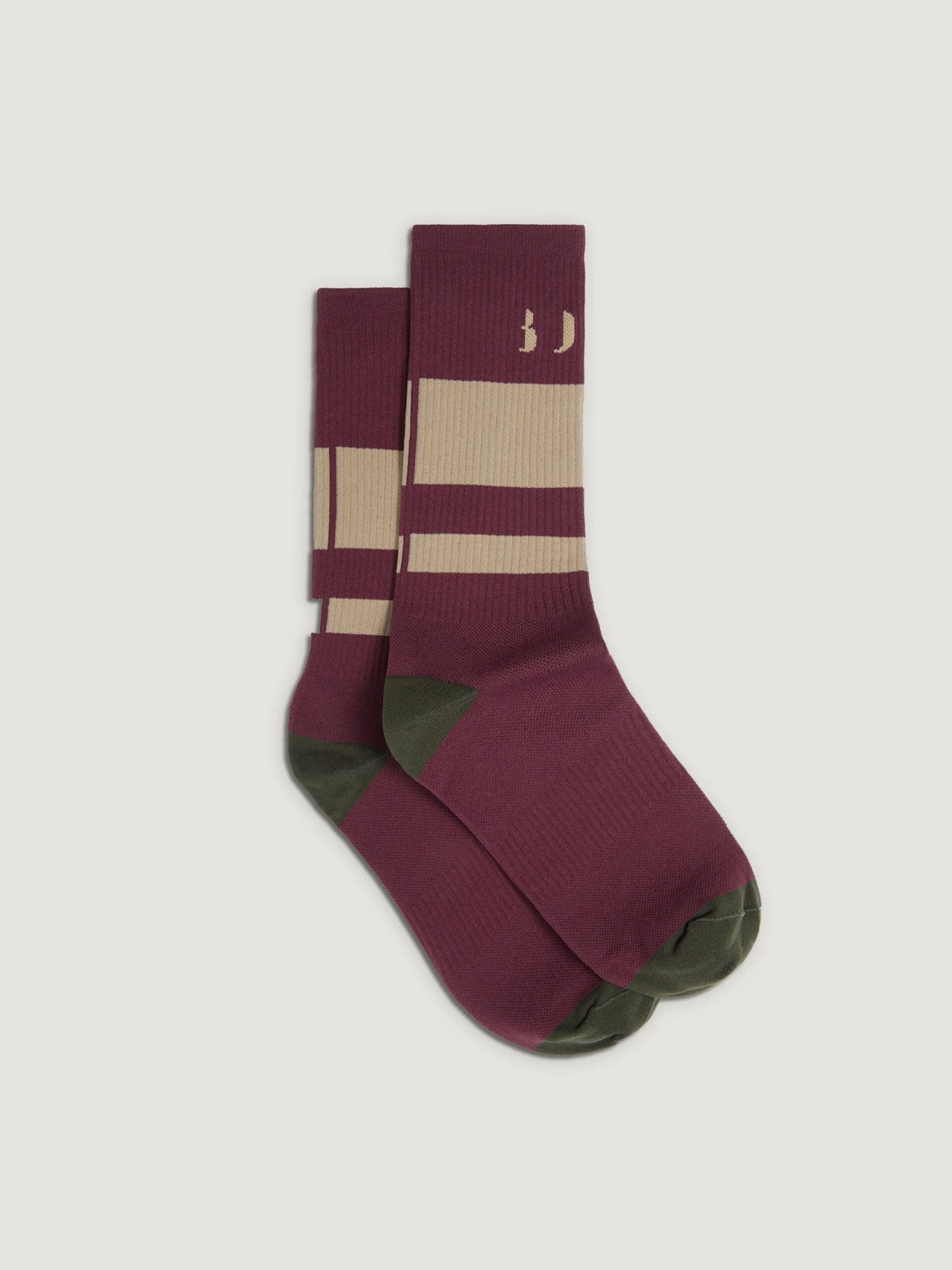 Born Living Yoga Eume Socks Dark Cherry