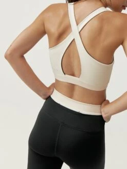 Born Living Yoga Top Fiorella Black/Tapioca