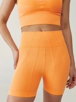 Born Living Yoga Short Isolda Papaya