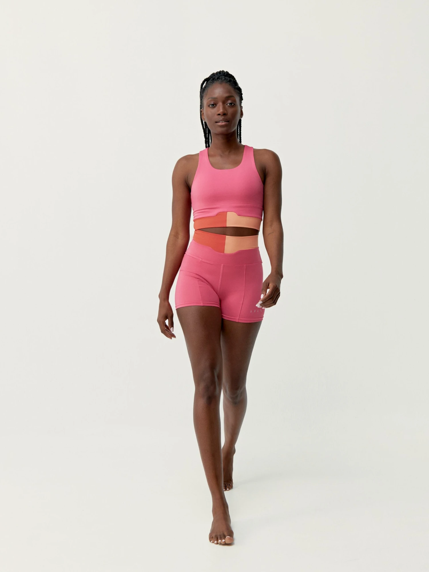 Born Living Yoga Short Kalinda Fuxia Bright - Imagen 4