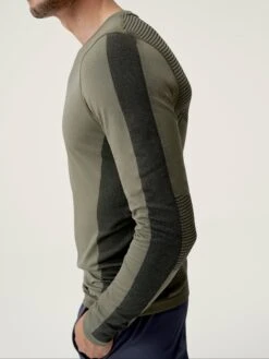 Born Living Yoga T-Shirt Kilux Bleached Kaki