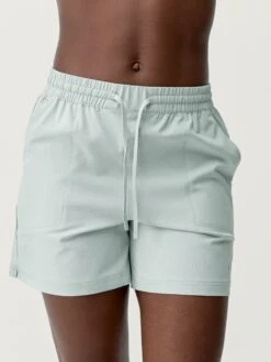 Born Living Yoga Short Lizara Grey Soft