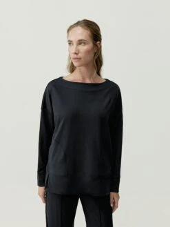 Born Living Yoga Sweatshirt Malik Black