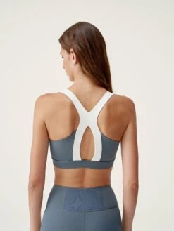 Born Living Yoga Top Matsya Stormy Grey/Off White