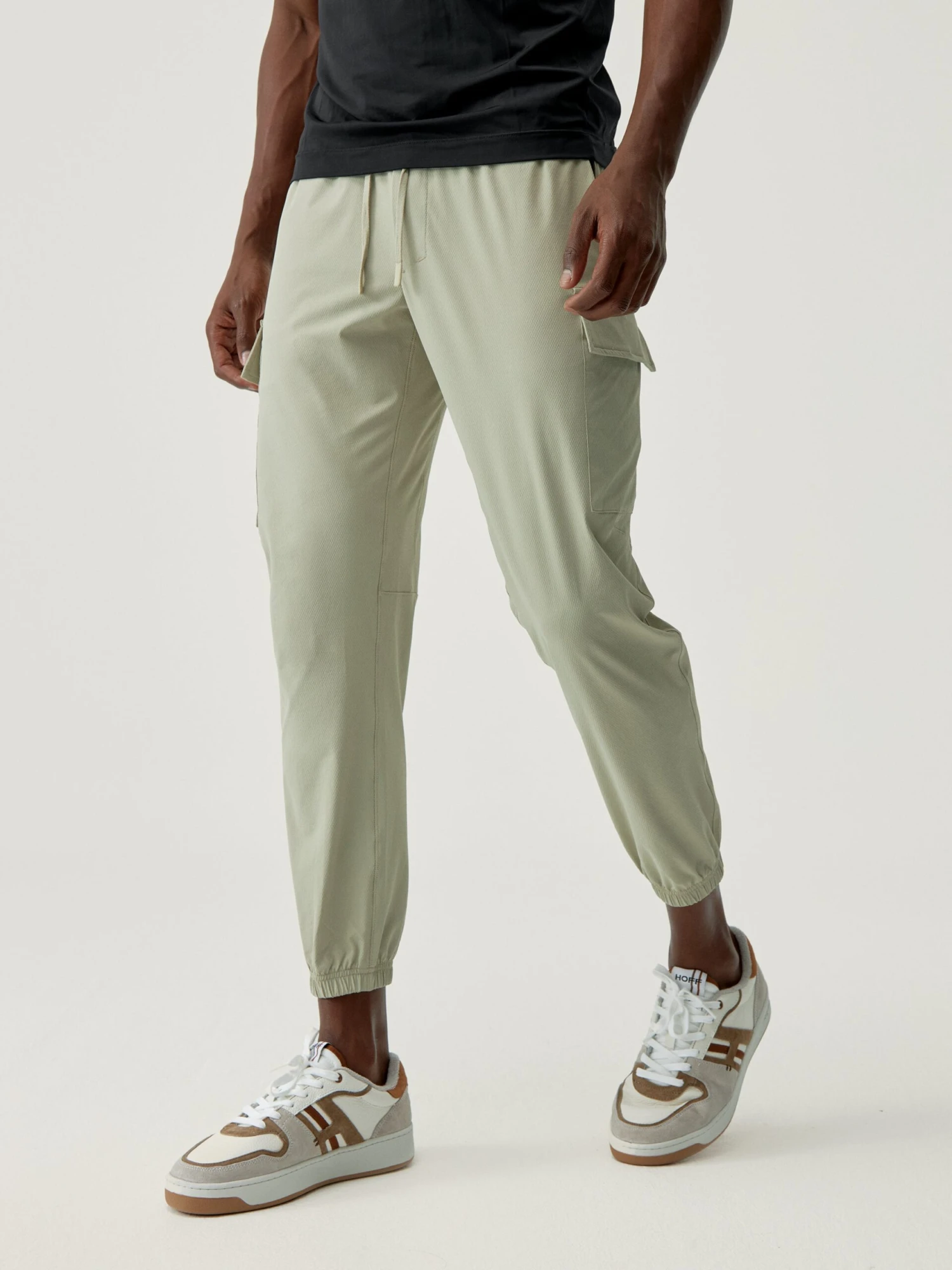 Born Living Yoga Jogger Minho River Stone - Imagen 3