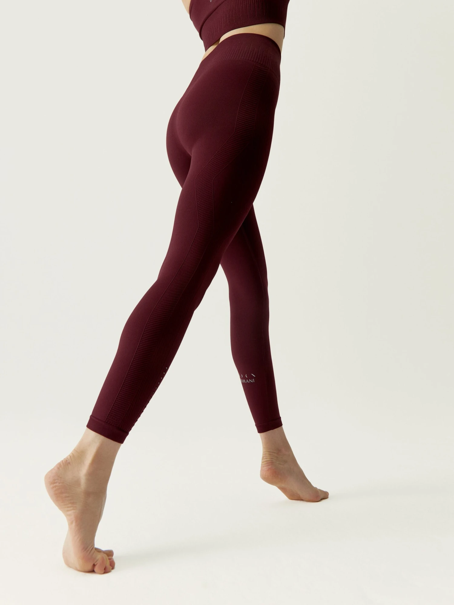 Born Living Yoga Legging Nadia Burgundy Cilene