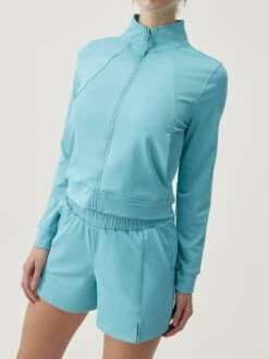 Born Living Yoga Short Naoko Provence