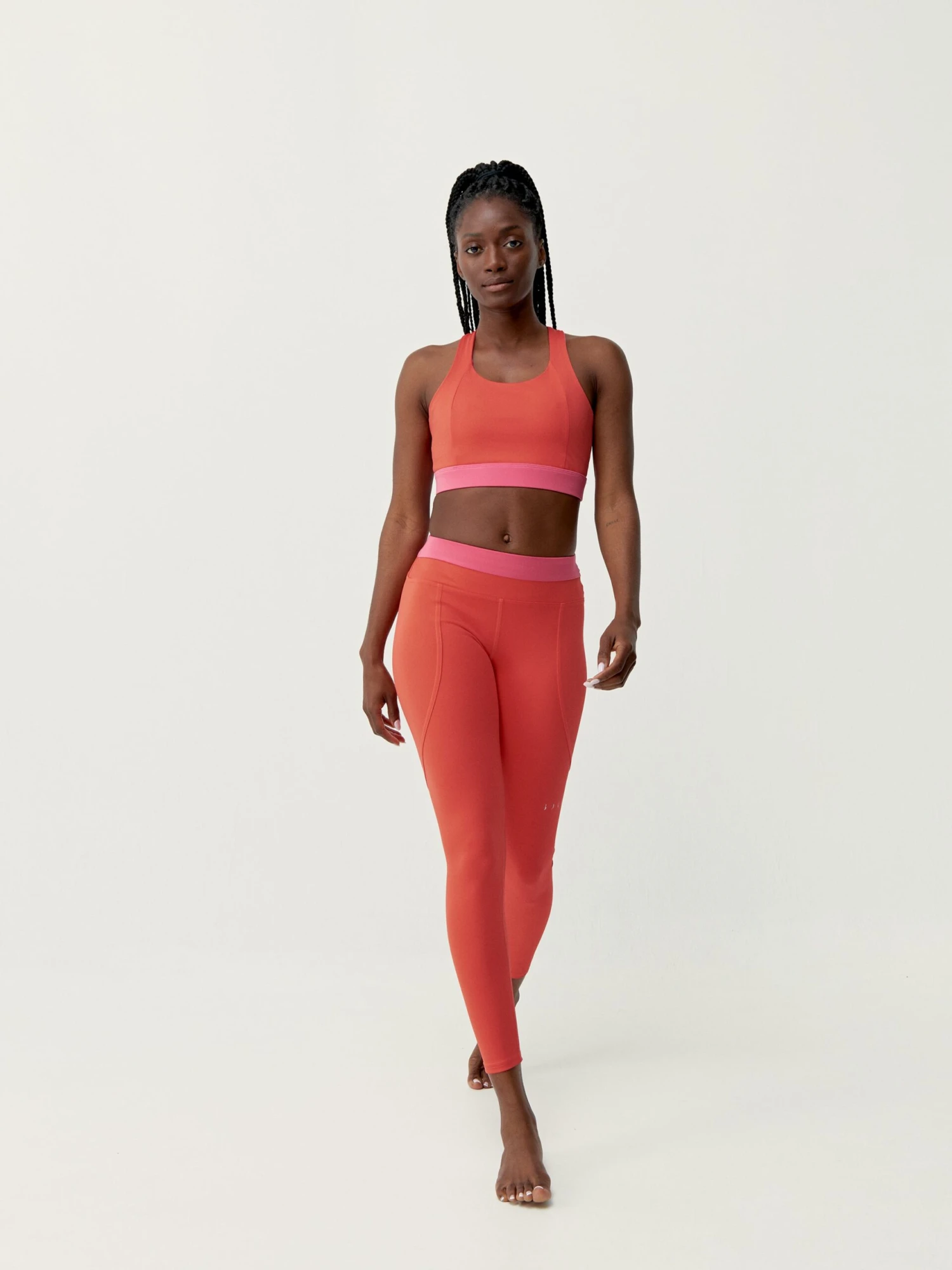 Born Living Yoga Top Navani Coral Bright/Fuxia Bright - Imagen 3
