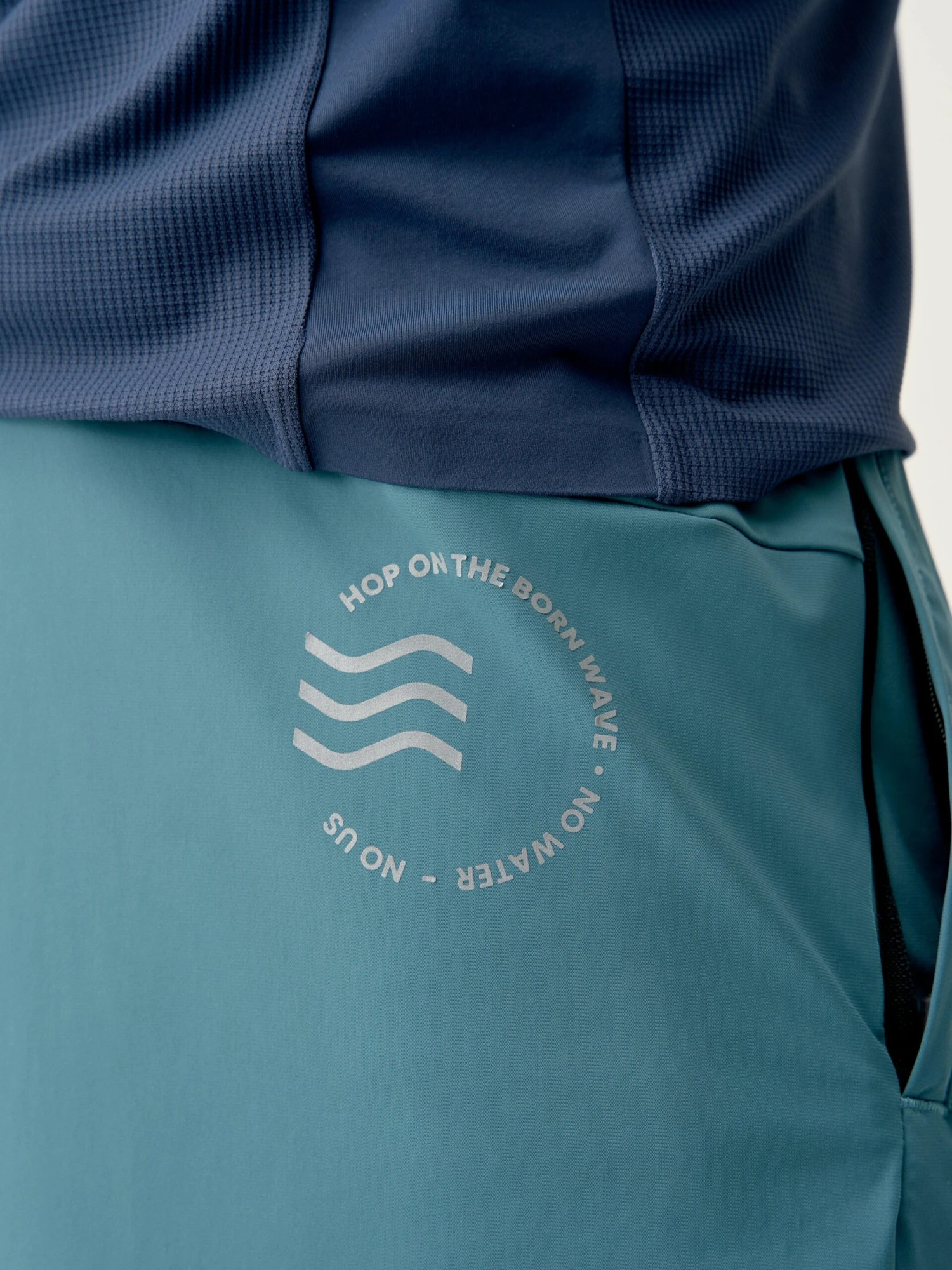 Born Living Yoga Short Orinoco Eucalyptus Leaf - Imagen 6