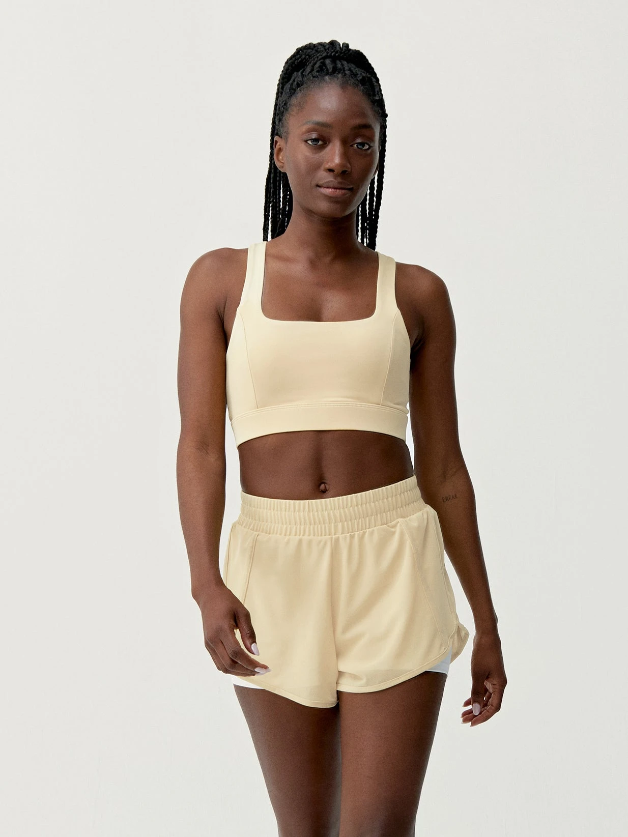 Born Living Yoga Top Padma Ivory/Off White - Imagen 3