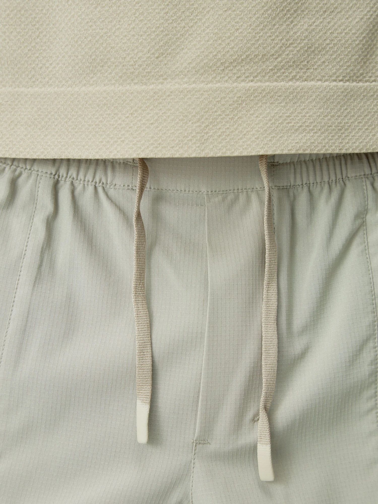 Born Living Yoga Short Rhein River Stone - Imagen 3