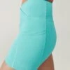 Born Living Yoga Short Seia Capri Blue