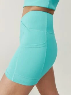 Born Living Yoga Short Seia Capri Blue