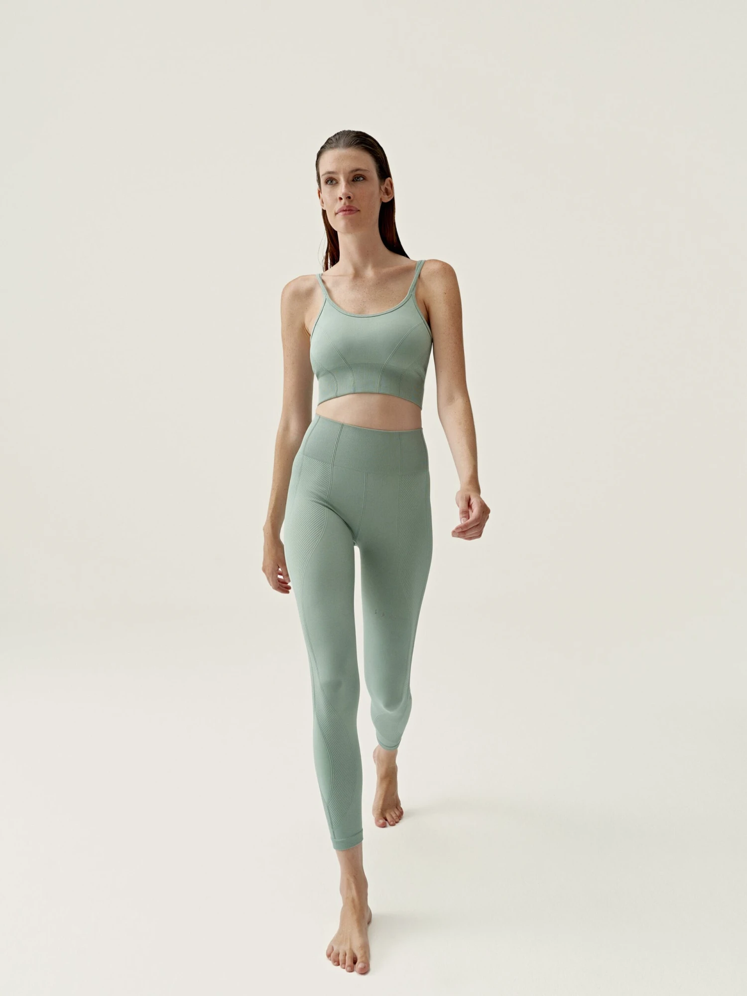 Born Living Yoga Legging Sureya Sage - Imagen 3