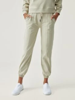 Born Living Yoga Jogger Tamoe Stone