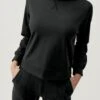 Born Living Yoga Sweatshirt Tamoe Black